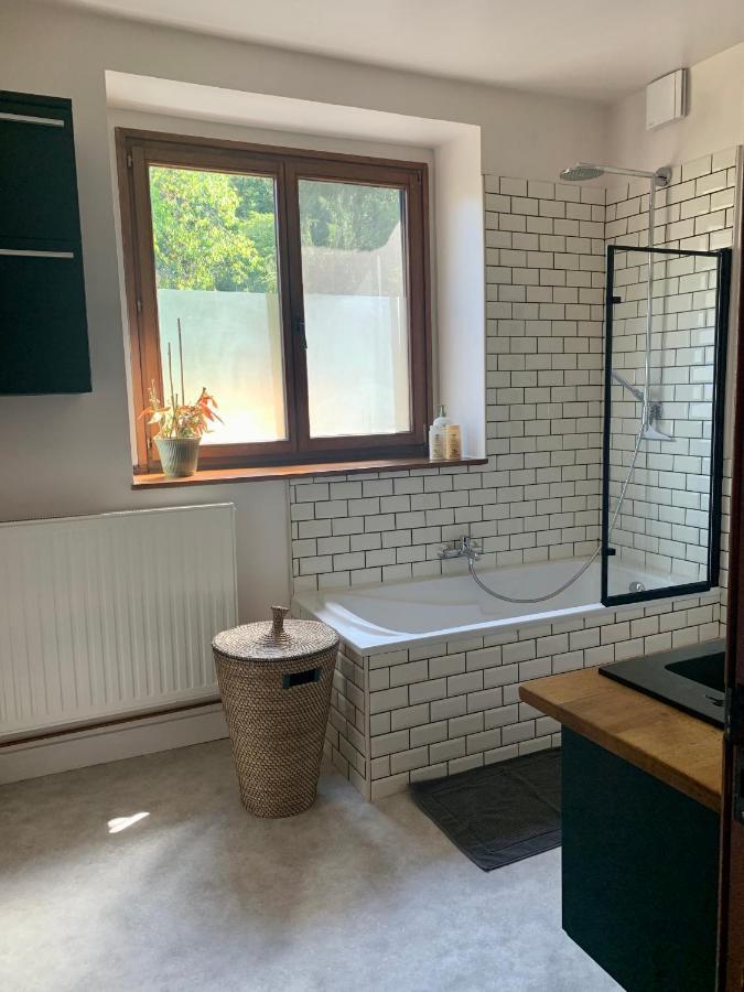 Gezellige Villa Met Open Haard En Zonnige Tuin. Doische Zewnętrze zdjęcie